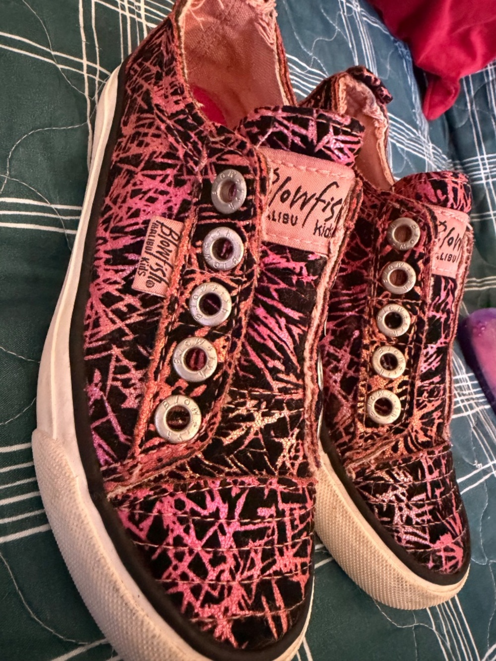 Girls Velvet Blowfish shoes Size 1 youth - Picture 3 of 7